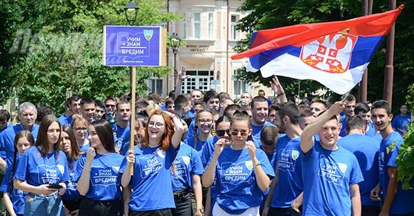 ЧЕТВРТИ ДЕФИЛЕ МАТУРАНАТА – На крају, све је било лепо