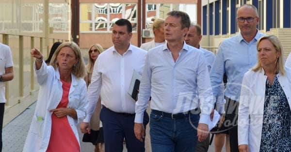 ЗДРАВСТВЕНИ ЦЕНТАР ПОСЕТИО МИНИСТАР ДАРКО ГЛИШИЋ – Максимална улагања у здравство ЗДРАВСТВЕНИ ЦЕНТАР ПОСЕТИО МИНИСТАР ДАРКО ГЛИШИЋ – Максимална улагања у здравство