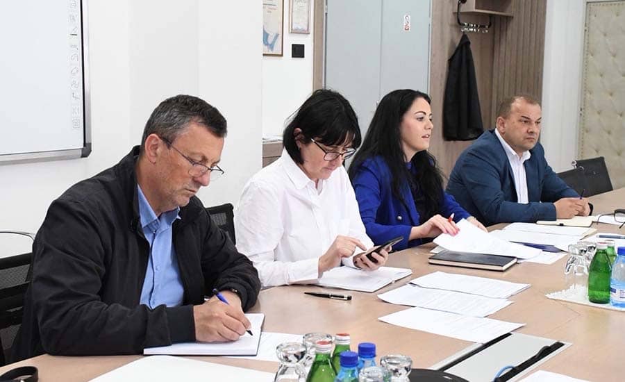 САРАДЊА ЛОЗНИЦЕ И ЈВП ‘’СРБИЈАВОДЕ’’ – Пројектима против поплава САРАДЊА ЛОЗНИЦЕ И ЈВП ‘’СРБИЈАВОДЕ’’ – Пројектима против поплава