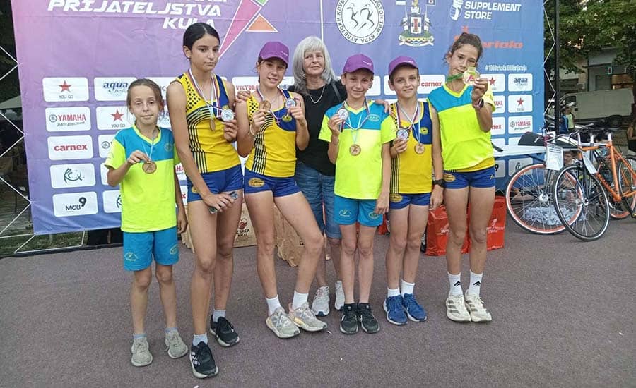 НА ТРЦИ ПРИЈАТЕЉСТВА У КУЛИ – Пет медаља за Крупањце