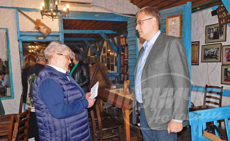 ДР ИСАКОВИЋ ИСПУНИО ОБЕЋАЊЕ – Новац за манастире на КиМ ДР ИСАКОВИЋ ИСПУНИО ОБЕЋАЊЕ – Новац за манастире на КиМ