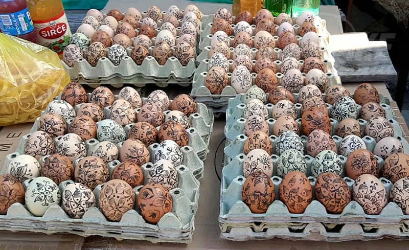 НА ПИЈАЦИ – Од 50 до 60 динара за нашарана јаја