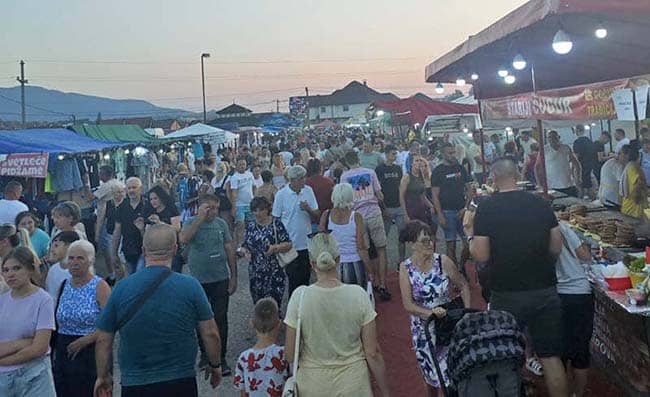 НА ВИДОВДАНСКОМ ВАШАРУ – Рекордна посета на плус 39