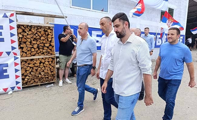 У КРУПЊУ ОДРЖАН ВЕЛИКИ НАРОДНИ СКУП – Уједињена и јака Србија побеђује