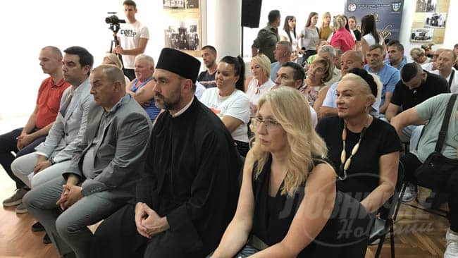ПРИЈЕМ ЗА ПРЕДСТАВНИКЕ ДИЈАСПОРЕ – Врата Лознице су увек отворена ПРИЈЕМ ЗА ПРЕДСТАВНИКЕ ДИЈАСПОРЕ – Врата Лознице су увек отворена