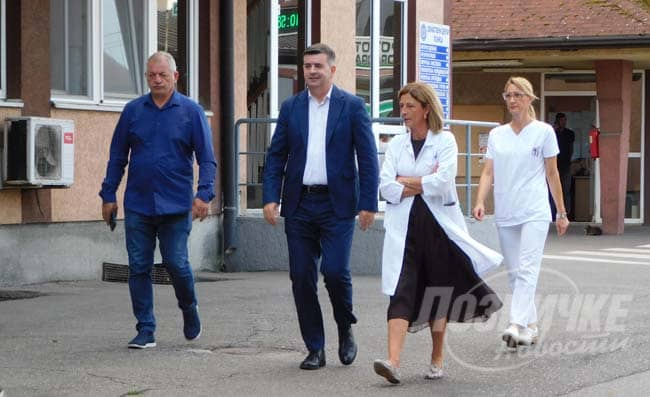 ДР МИРСАД ЂЕРЛЕК ПОСЕТИО ЗЦ ”ЛОЗНИЦА” – Потребна је јединица за мождани удар ДР МИРСАД ЂЕРЛЕК ПОСЕТИО ЗЦ ”ЛОЗНИЦА” – Потребна је јединица за мождани удар